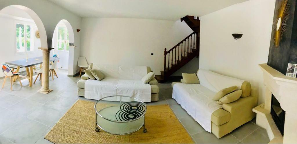 Villa In Provence With Private Pool LʼIsle-sur-la-Sorgue Εξωτερικό φωτογραφία