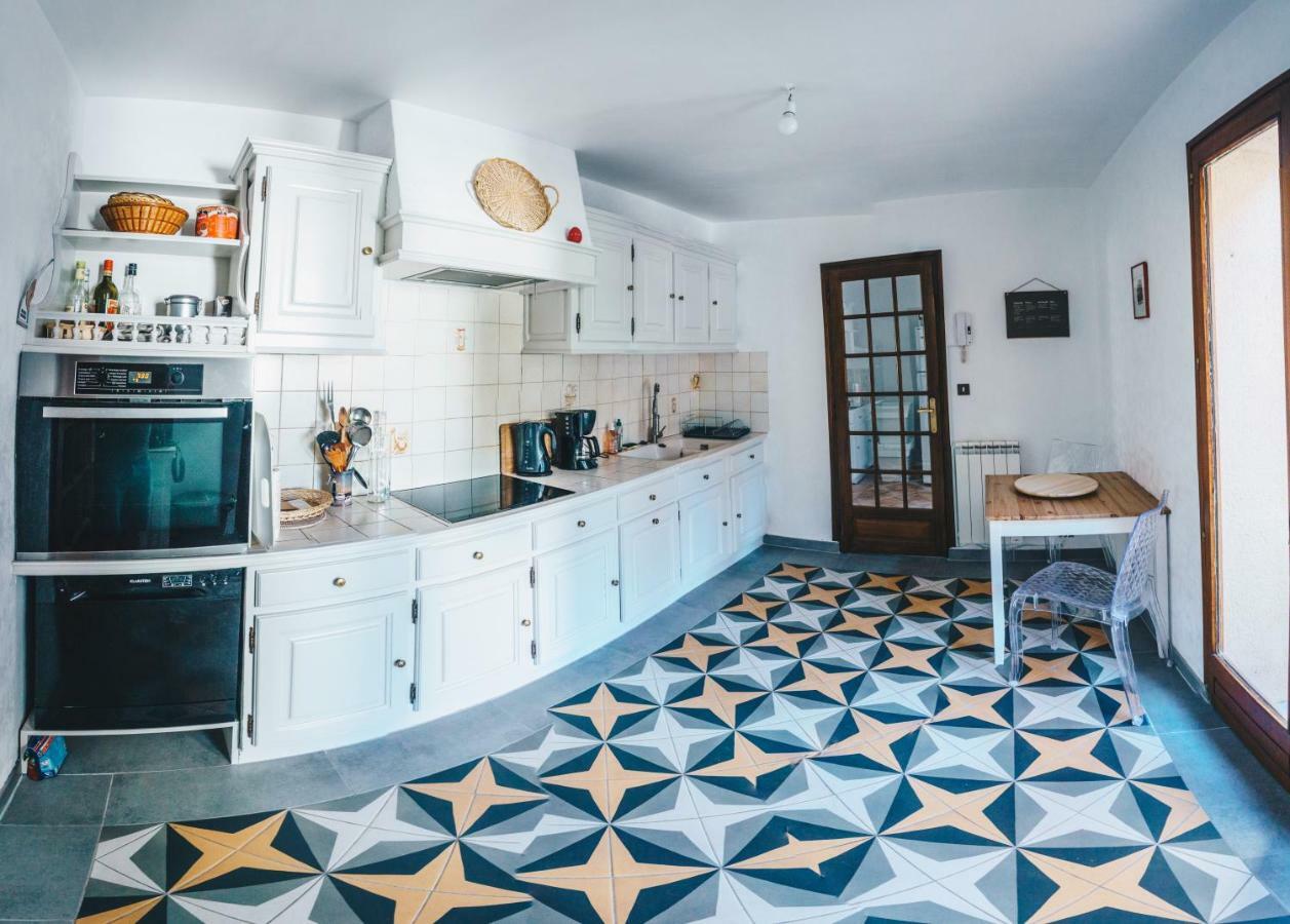 Villa In Provence With Private Pool LʼIsle-sur-la-Sorgue Εξωτερικό φωτογραφία